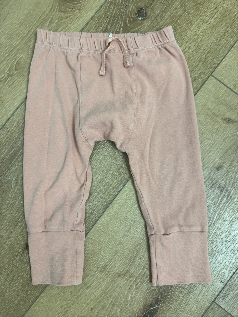 kate quinn Peachy Pink Kids Leggings